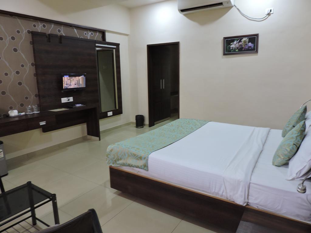 Ratnāgiri Hotel Sangam Regency חדר תמונה
